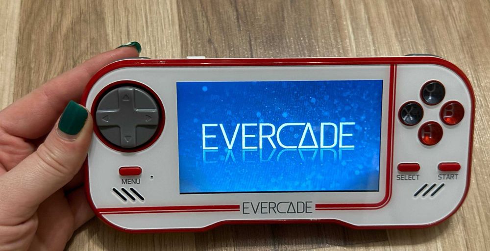 Ігрова консоль Evercade Portable