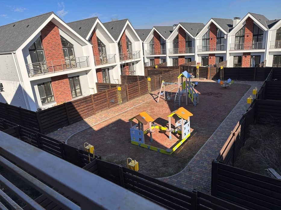 Таунхаус в Стоянці Scandi House