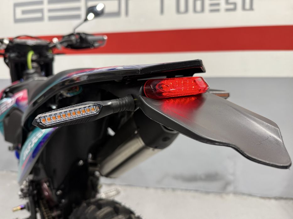 Ендуро GEON Dakar GNS300R
