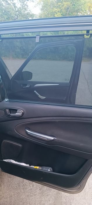 ford galaxi 2013   7місць
