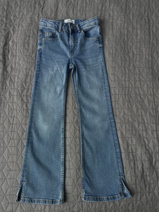 Джинси кльош «Mango” на дівчинку,122 см