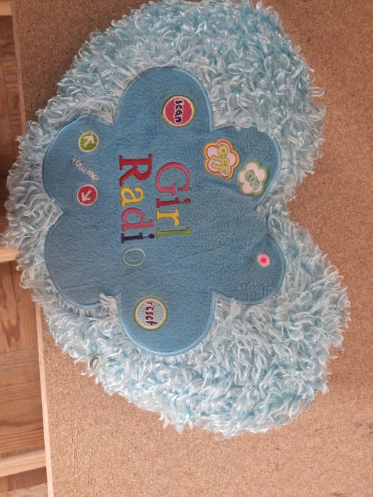 Peluche Rádio FM, em forma de coração