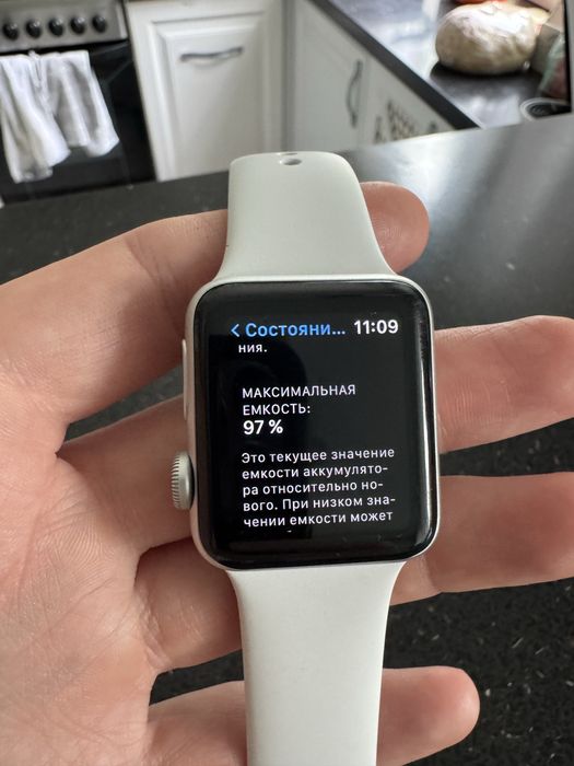 Продам Apple Watch 3 38mm Silver Aluminium