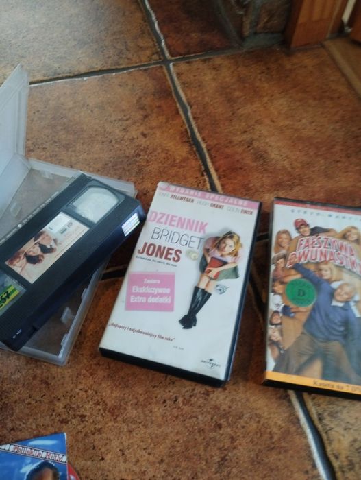 Kasety VHS i płyty dvd ,,Psy,,