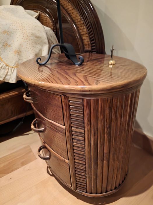 Oportunidade, quarto completo em bambu