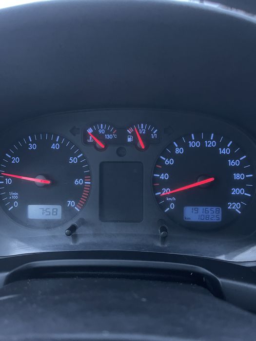 Volkswagen Golf 1.4 (c/ bloco do 1.6)