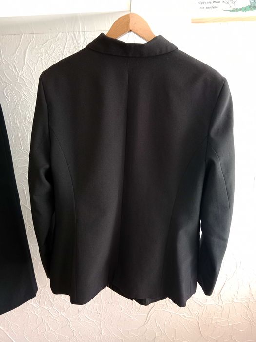 Damski czarny kostium rozmiar 44