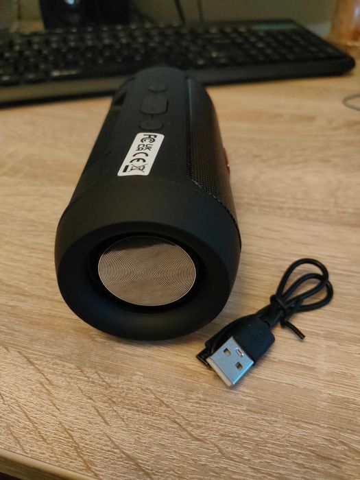 Głośnik Bluetooth F524 – Przenośny Dźwięk w Najlepszej Jakości