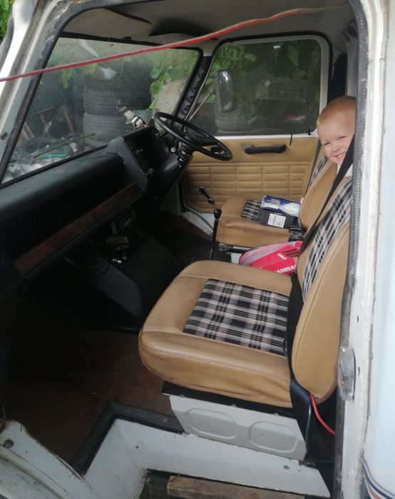Bedford   CF 250-Kamper