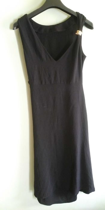 Shein M czarna midi sukienka złote zdobinie drapowana