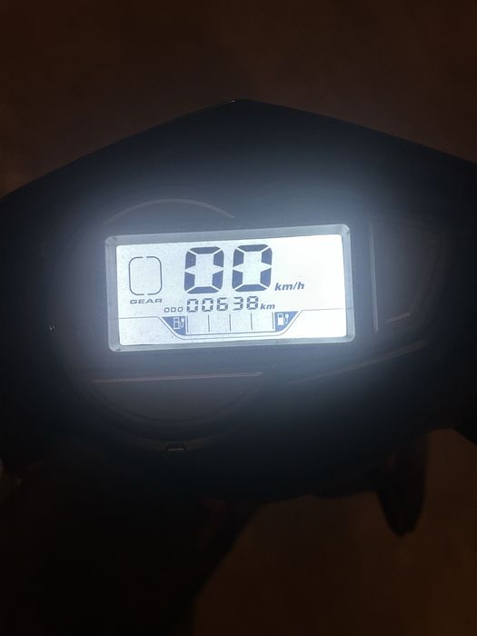 Scooter Elétrica Goodev Five – Muito Bom Estado + Top Case