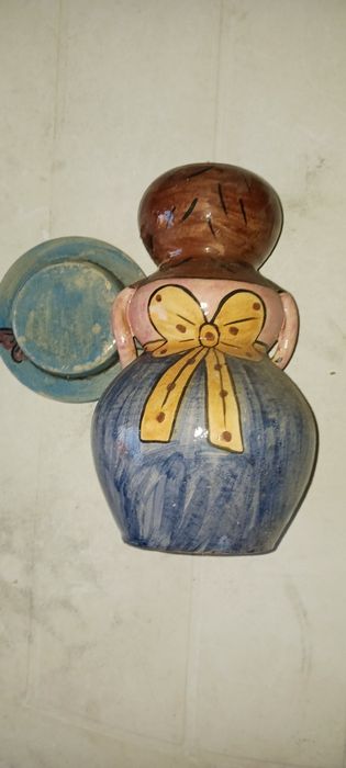 Boneca de olaria (32 cms)