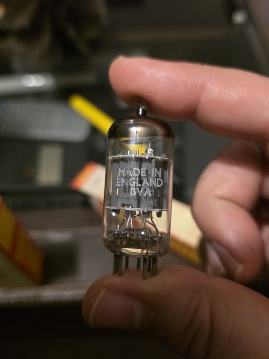 Válvulas Brimar 12AX7 NOS (quarteto)