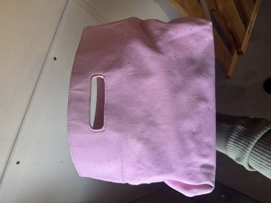 Kosmetyczka pojemna różowa