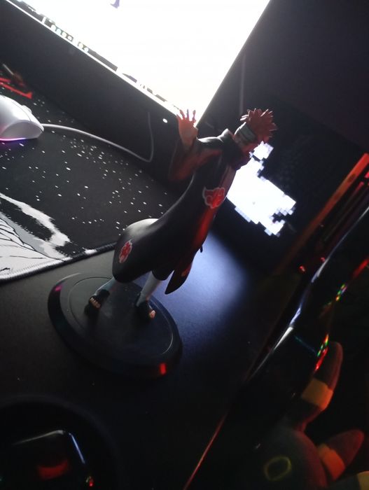 Estátua do pain de naruto