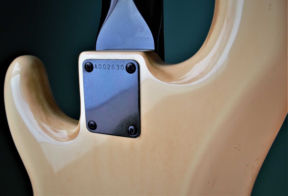 FENDER Precision bas  made in japan