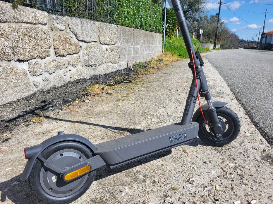 Vendo scooter electric xiaomi 5, comprada relativamente á pouco tempo