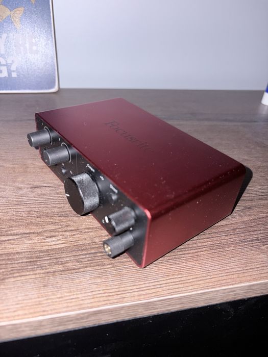 Звукова карта focusrite scarlett solo 4th gen