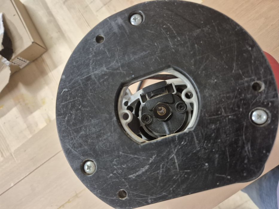 Tupia Einhell com guia