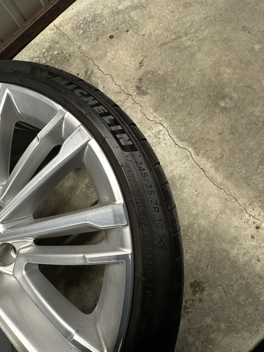 Spszedam alufelgi 19”