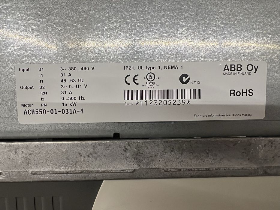 Falownik ABB 15kW  ACH550–01-031A-4