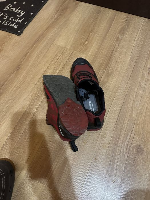 Buty  salamon w dobrym stanie