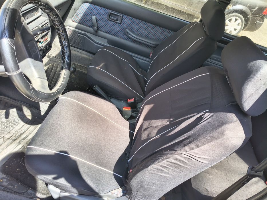 Peugeot 106 com junta queimada