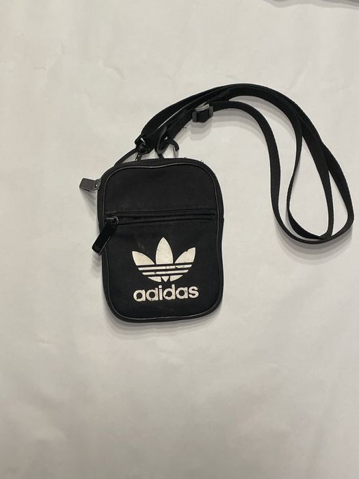 Bolsa adidas preta