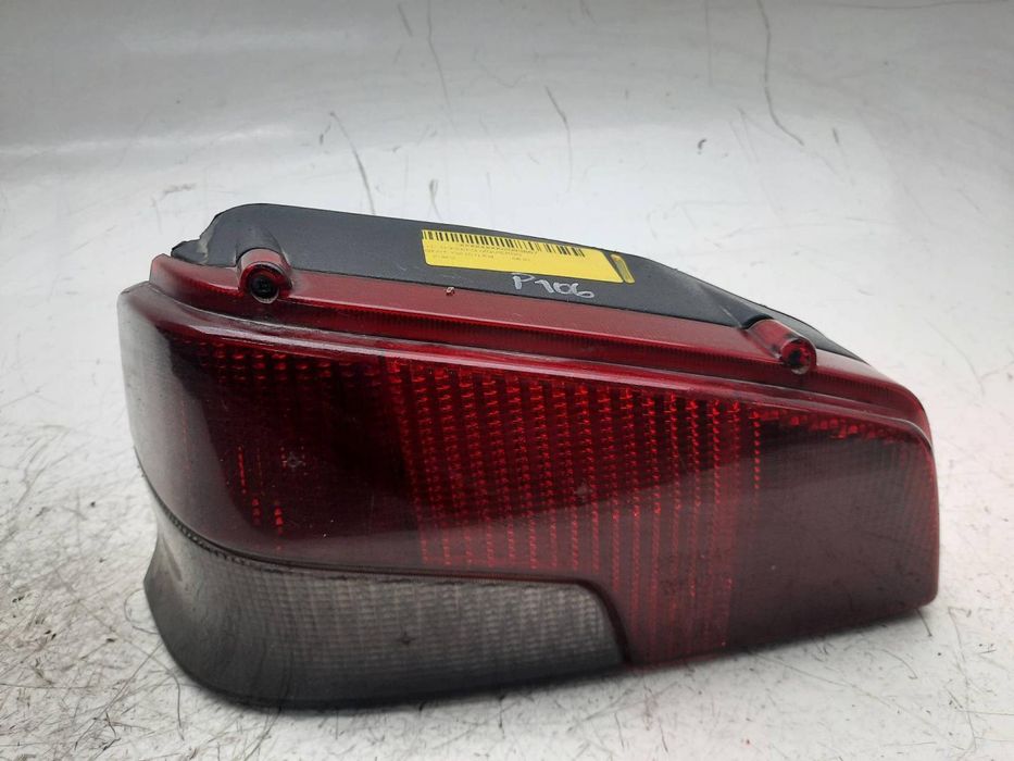 farolim traseiro esquerdo peugeot 106