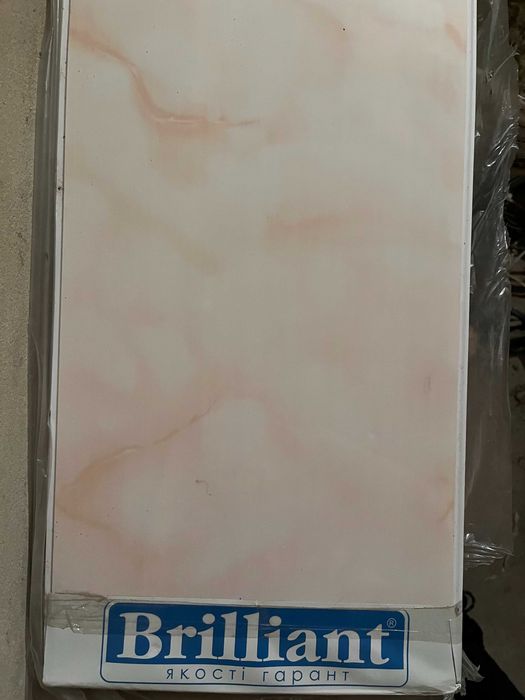 Плитка керамічна для стін і підлоги (різна) і Вагонка пластикова