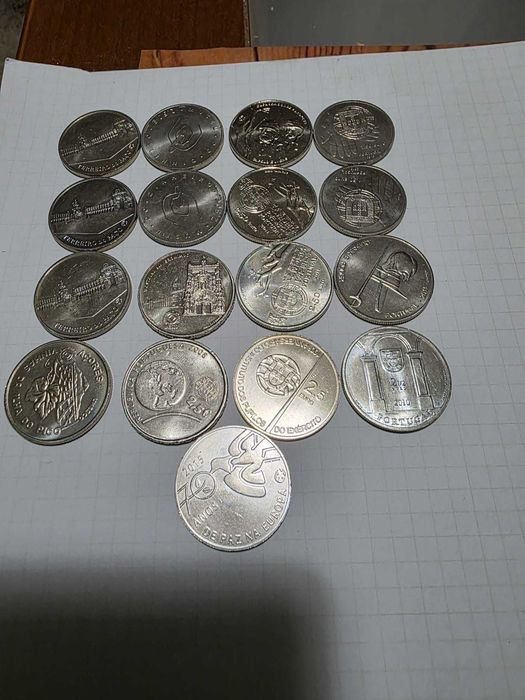 17 Moedas 2,5 euros Comemorativas Diversas - CuproNiquel