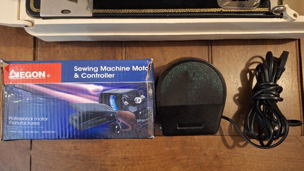 Máquina de costura Oliva 45