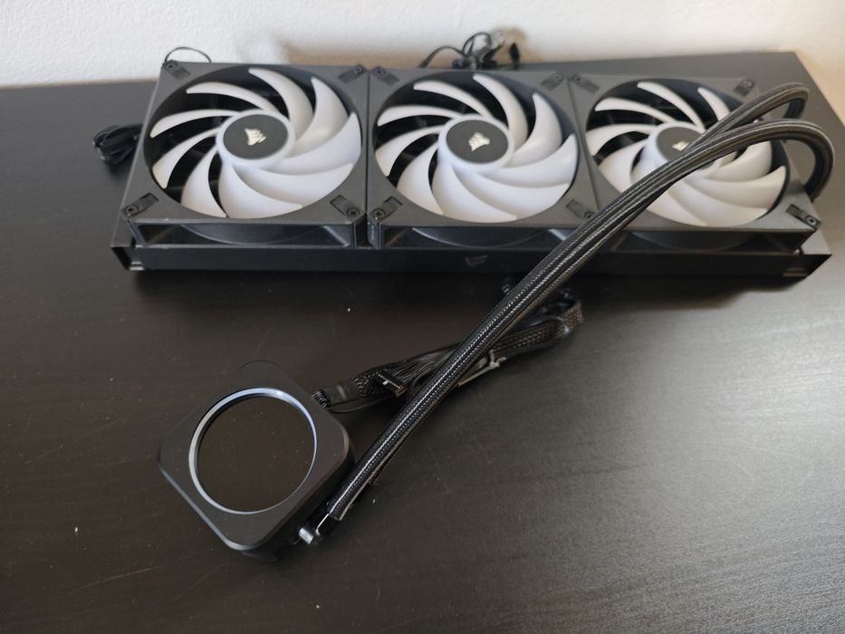 Corsair iCUE H170i ELITE CAPELLIX LCD