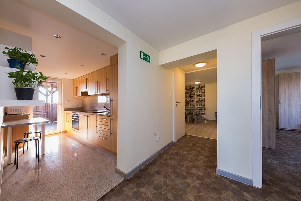 Raszyn Pokoje dla pracowników 50 zł/łóżko