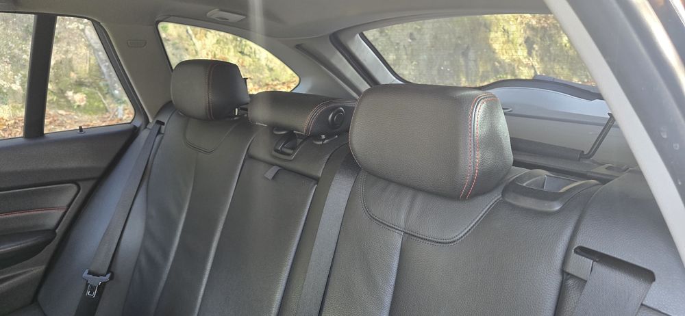 BMW 320d F31 Nacional Pack M (como nova)