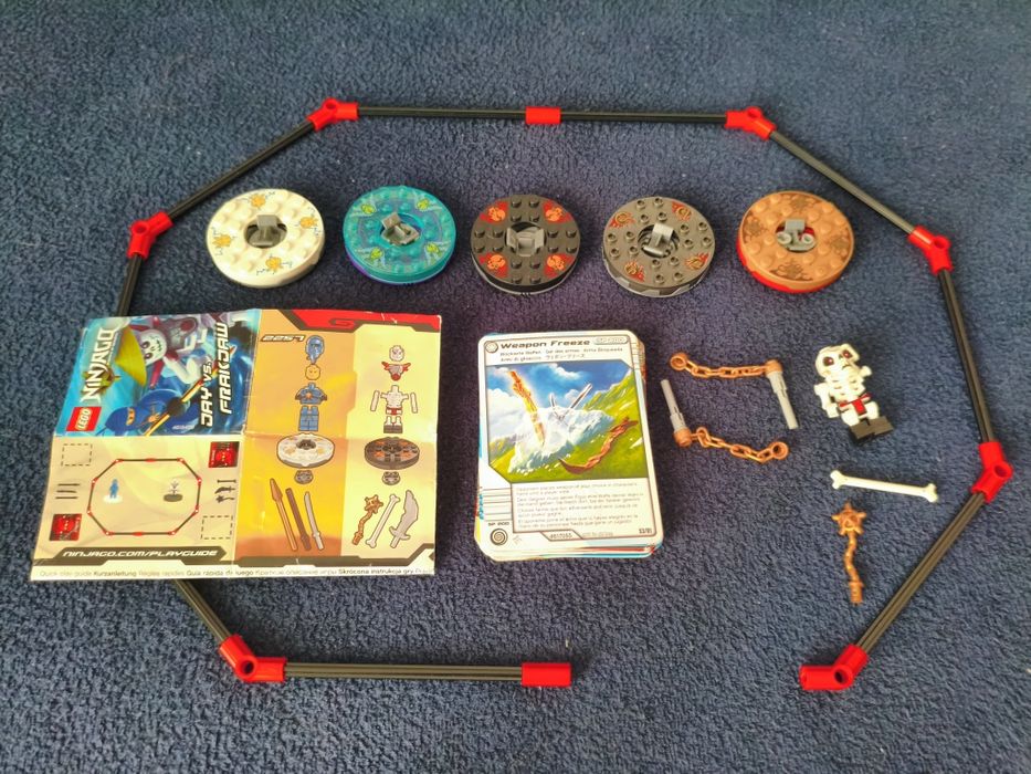 Lego ninjago karty + spinery + arena 2011 rok