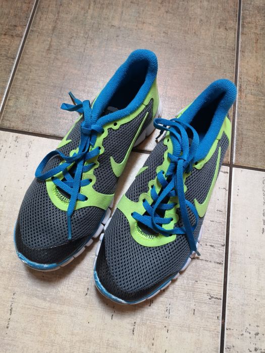 Adidasy marki Nike
