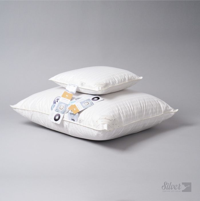 Poduszka AMZ SILVER puch 90% 40x60cm Srebrzysty krem