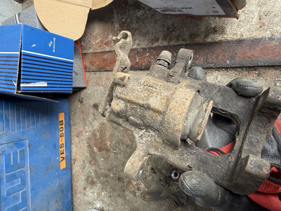 Суппорта Шкода Йети задние под реставрацию