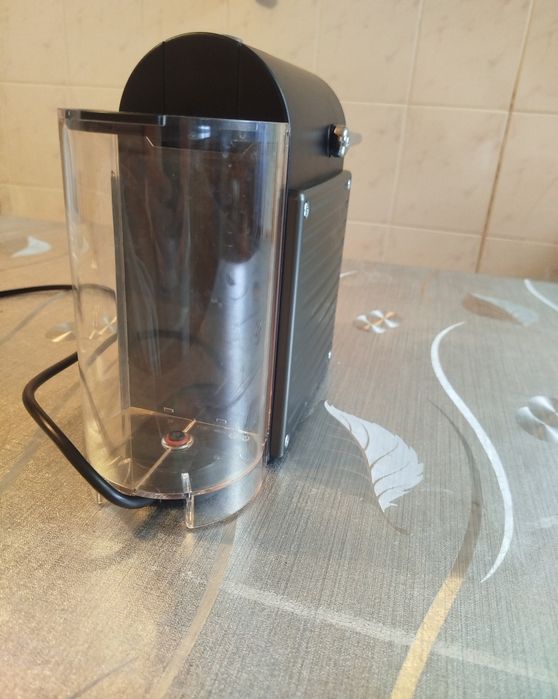 Máquina de café Nespresso PIXIE