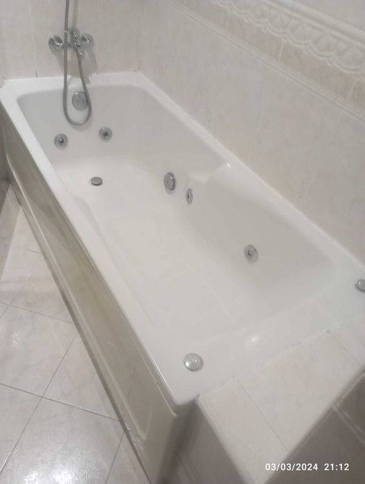 Banheira de hidromassagem - excelente estado