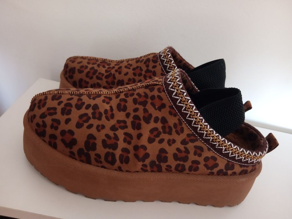 Sapatos 40 plataforma com detalhe étnico