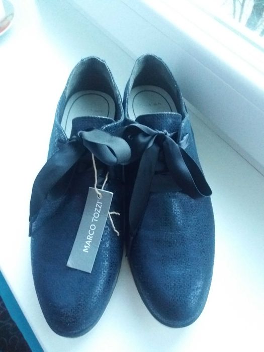 Продаються жіночі туфлі