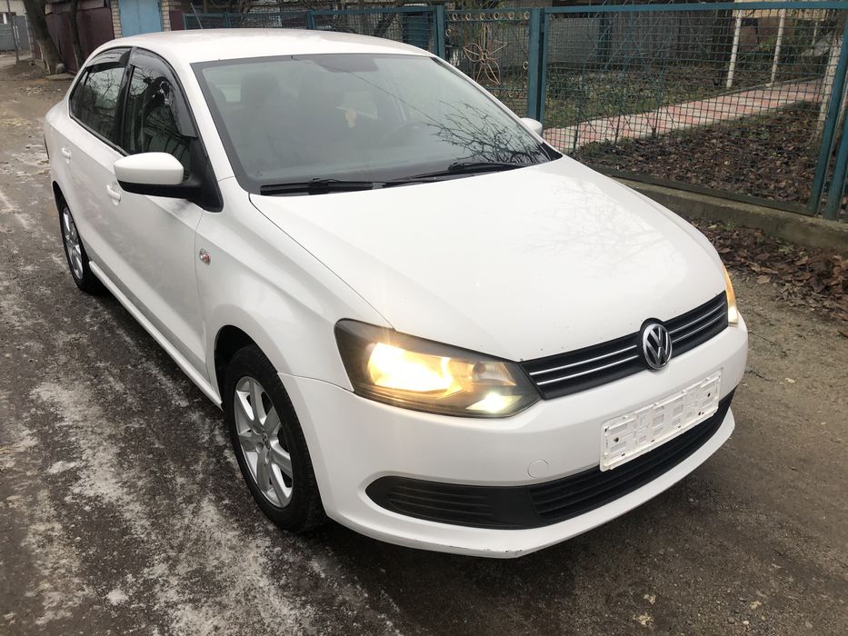 Volkswagen Polo Sedan