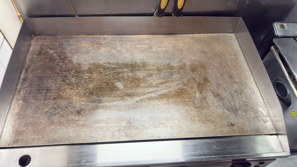 Chapa para lanches em ótimo estado