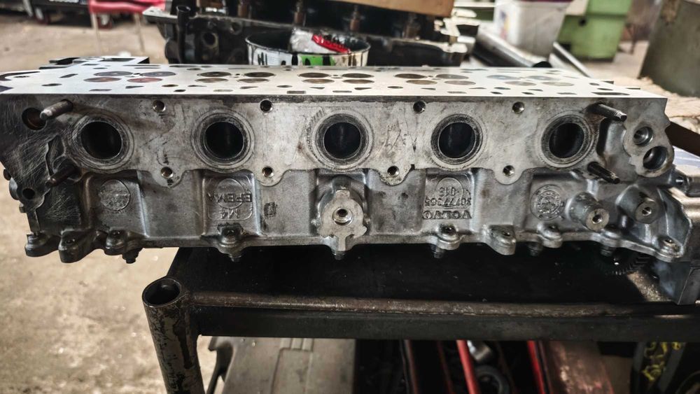 Cabeça motor Volvo D5