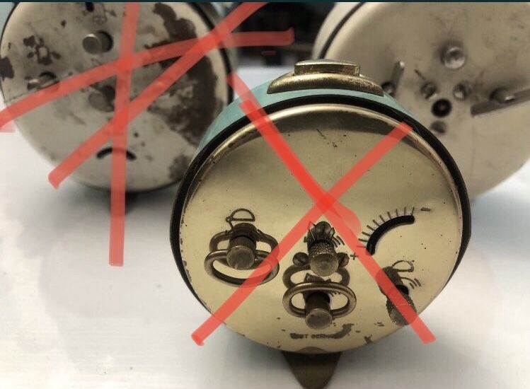 Старий німецький будильник