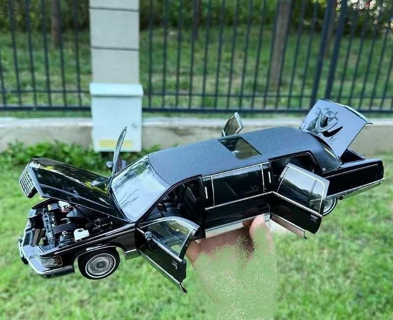 Sun Star 1999 Lincoln veículos de brinquedo em metal fundido escala