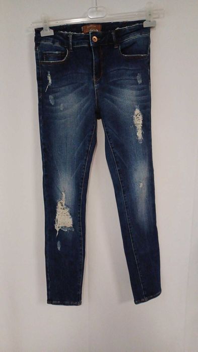 D/185 Spodnie jeans  damskie Stradivarius  r. 36