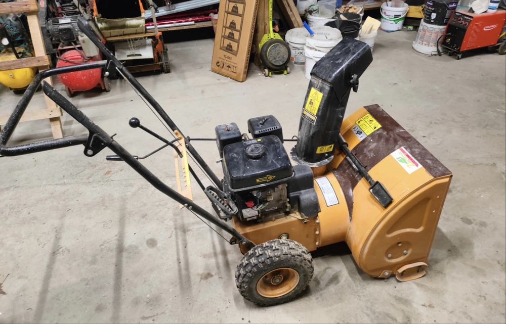 Odśnieżarka spalinowa